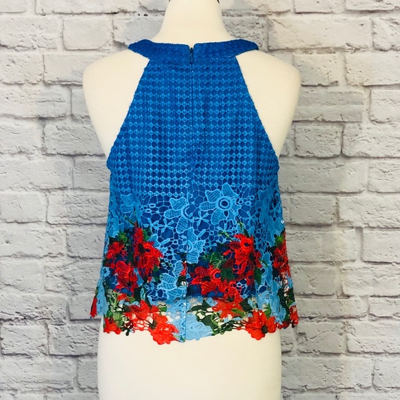 VO Jeans | Sleeveless Graphic Crochet Top - Picture 3 of 8